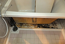 ユニットバス浴槽内部高圧洗浄お客様の声と施工事例
